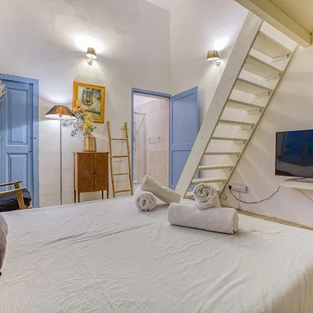 Stunning Traditional Palazzo In By 360 Estates *