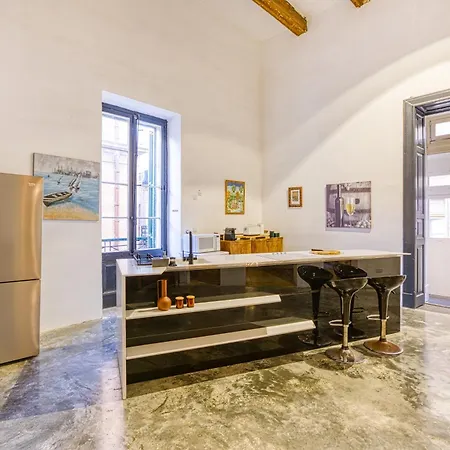 Stunning Traditional Palazzo In By 360 Estates * Floriana