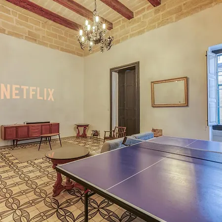 Stunning Traditional Palazzo In By 360 Estates Apartamento Floriana