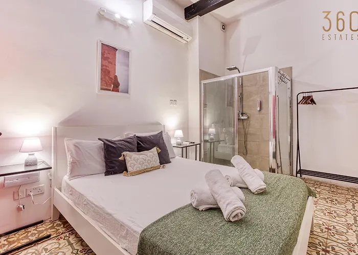 Stunning Traditional Palazzo In By 360 Estates Appartamento *