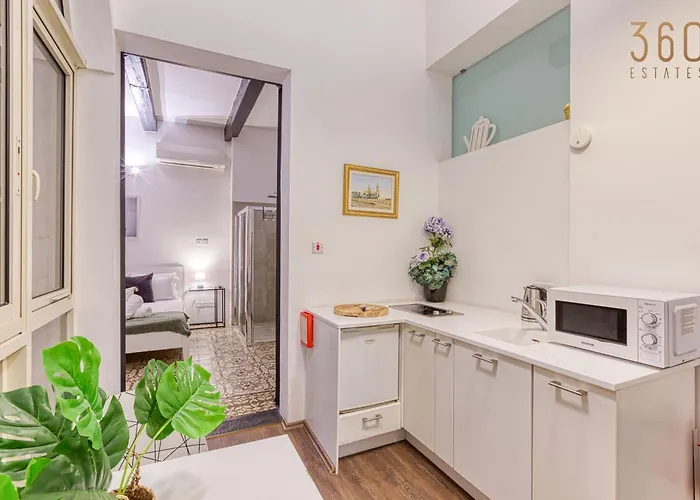 Stunning Traditional Palazzo In By 360 Estates Appartamento