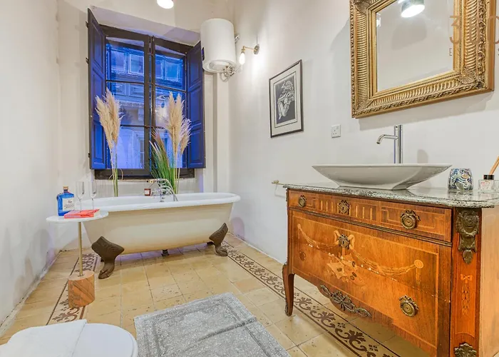 Stunning Traditional Palazzo In By 360 Estates Floriana