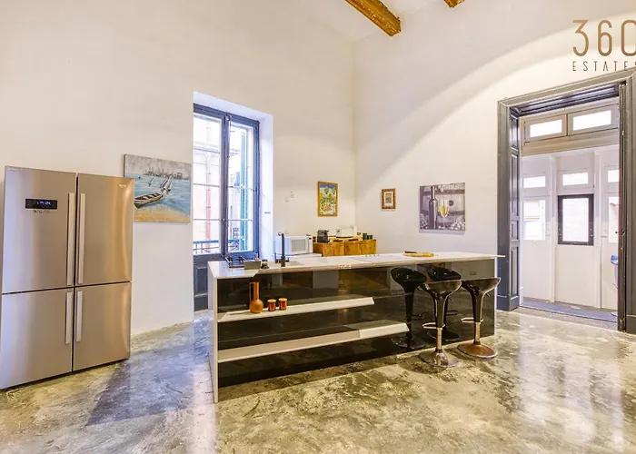 Stunning Traditional Palazzo In By 360 Estates * Floriana