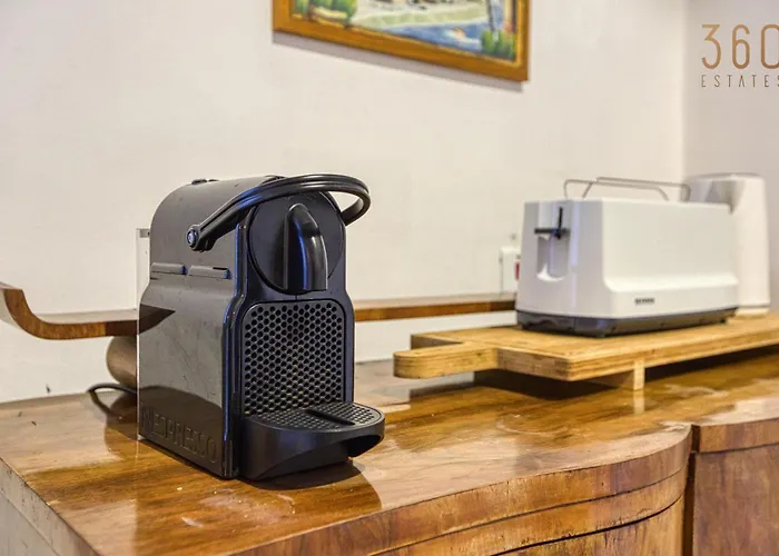 Stunning Traditional Palazzo In By 360 Estates