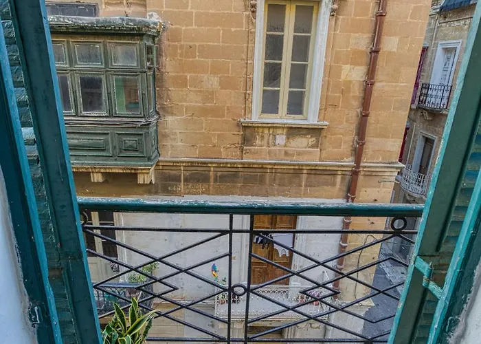 Stunning Traditional Palazzo In By 360 Estates Floriana