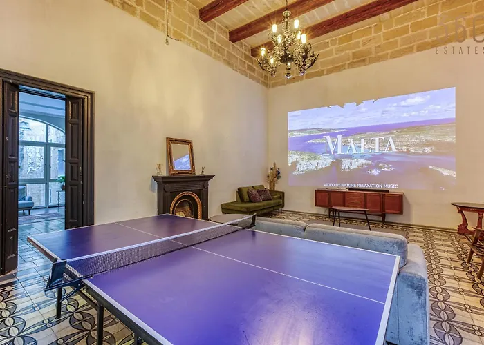 Stunning Traditional Palazzo In By 360 Estates Appartamento Floriana