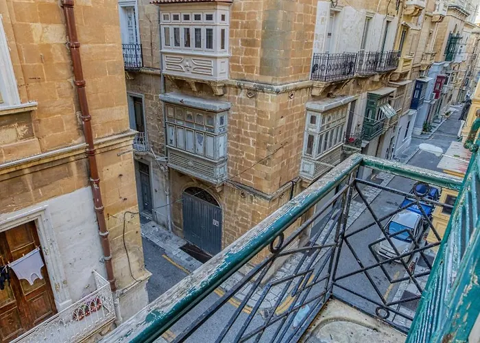 Stunning Traditional Palazzo In By 360 Estates *