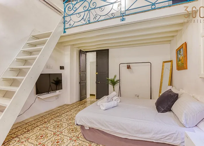 Stunning Traditional Palazzo In By 360 Estates *