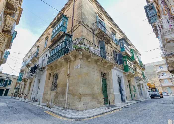 Stunning Traditional Palazzo In By 360 Estates Floriana